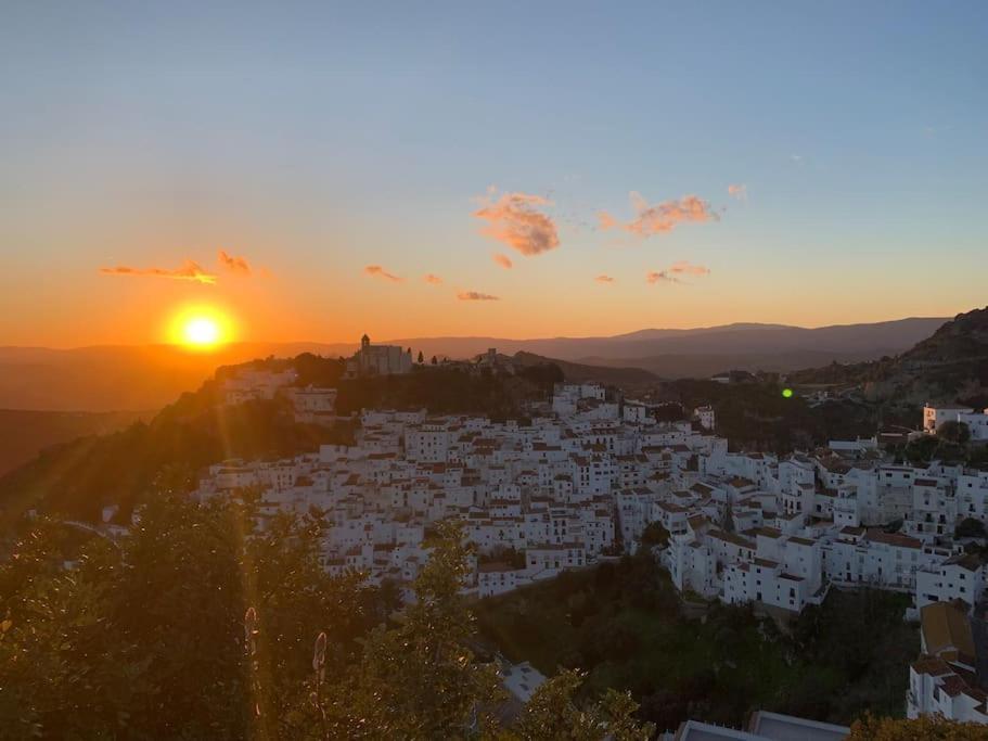Schoenes Penthouse Mit Meerblick Pura Vida Bahia de Casares Kültér fotó